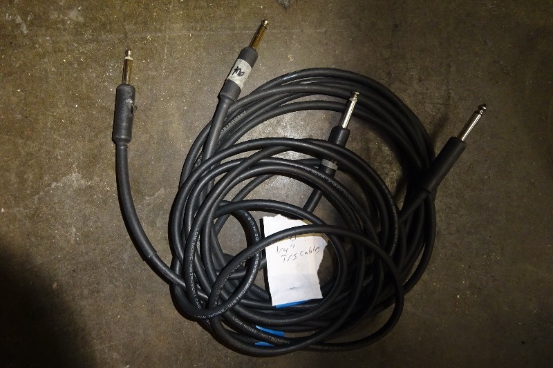 lot 12 image: Batch of 2 - 8 14 TS cables