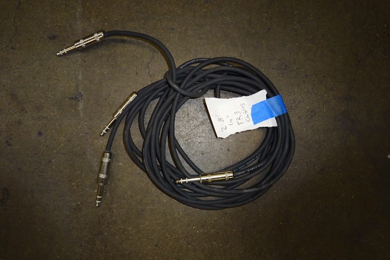 lot 40 image: Batch of 2 8 14 TS cables