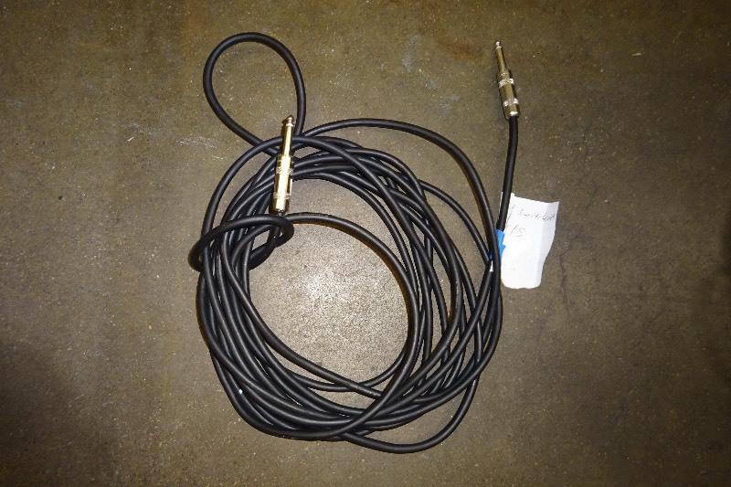 lot 45 image: 20 Switchcraft TS Cable