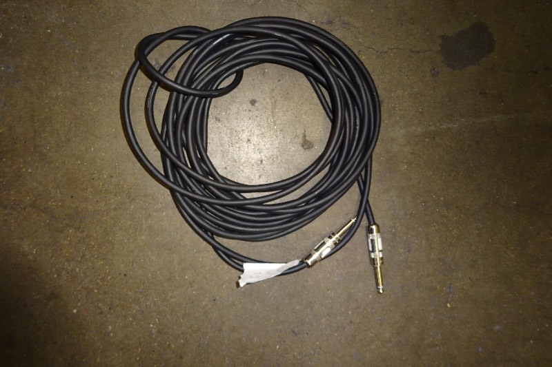 lot 47 image: 25 Switchcraft 14TS cable