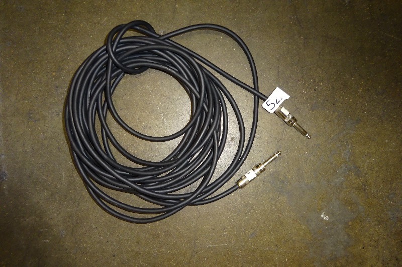lot 52 image: 25 Switchcraft 14 TS cable