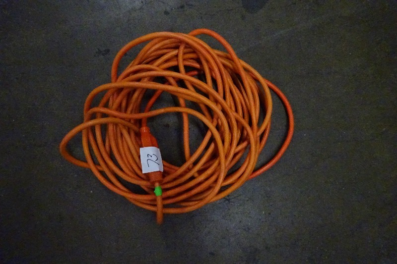 lot 73 image: 50 extension cable