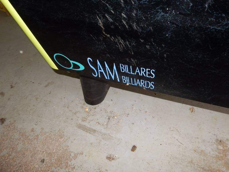 lot 12 image: SAM Billares, Air Hockey table