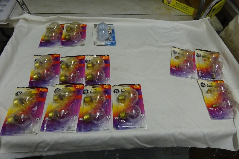 Lot of 13 Light bulbs Big and small base