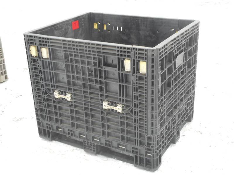 lot 7 image: Heavy Duty Folding Pallet Crate