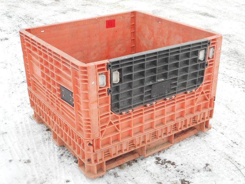 lot 11 image: Heavy Duty Folding Pallet Crate