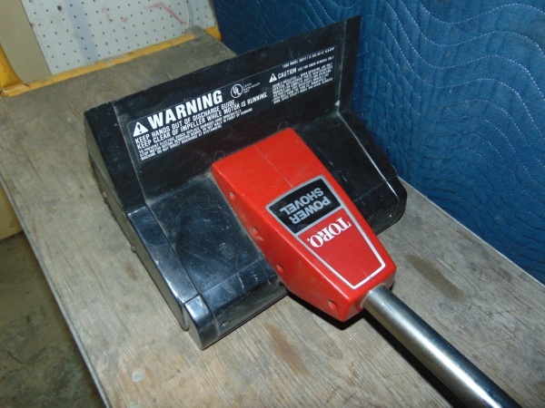 Toro Snow Shovel