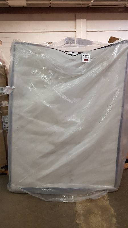 lot 123 image: Serta Perfect Sleeper Boxspring Queen