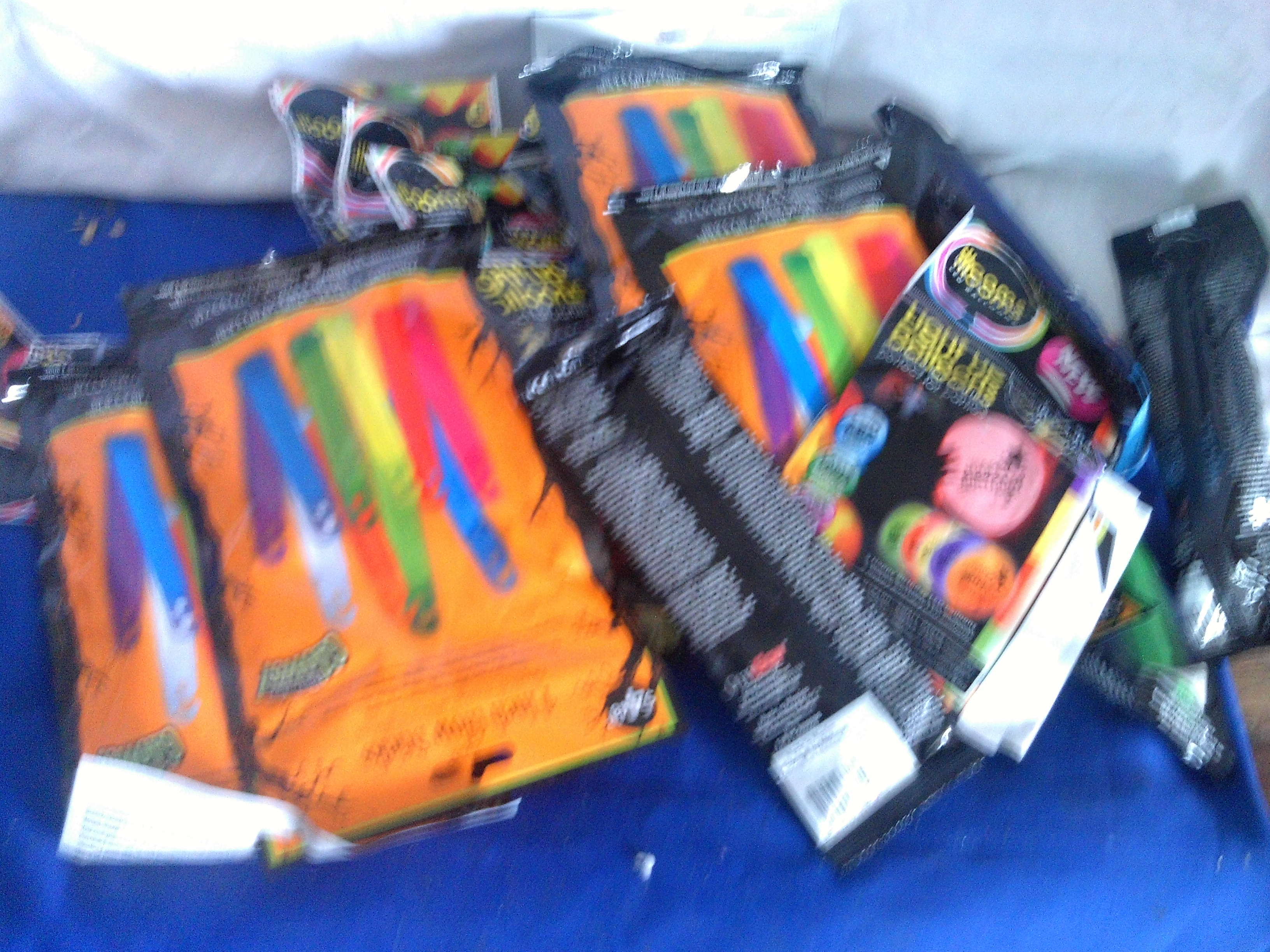 glow braceletts and balloons