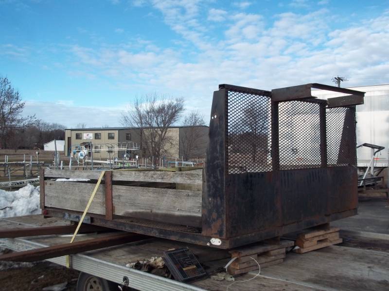 lot 1 image: Truck Box with steel floor 7 x 114