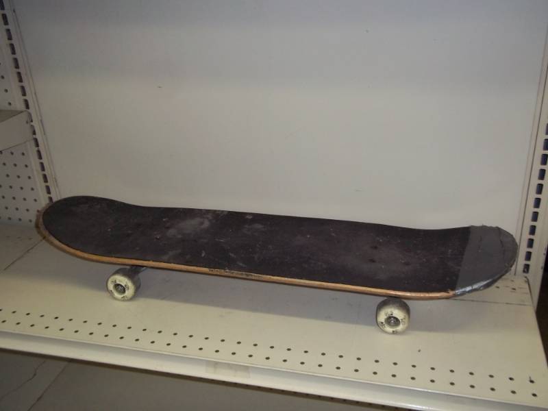 lot 11 image: MG Space Skateboard