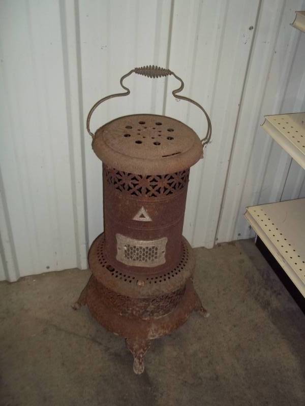 lot 42 image: Vintage portable heater