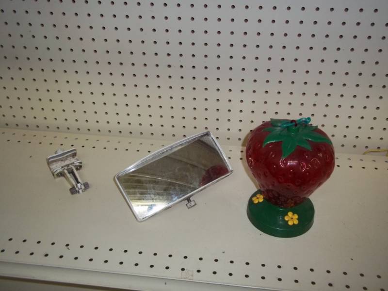 lot 51 image: Boat Mirror with humming bird feeder