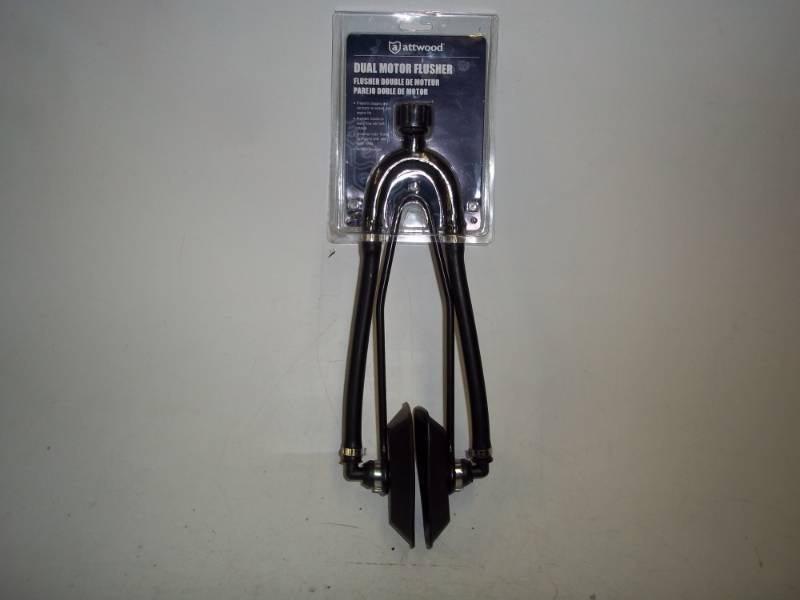 lot 69 image: New Dual Motor Flusher