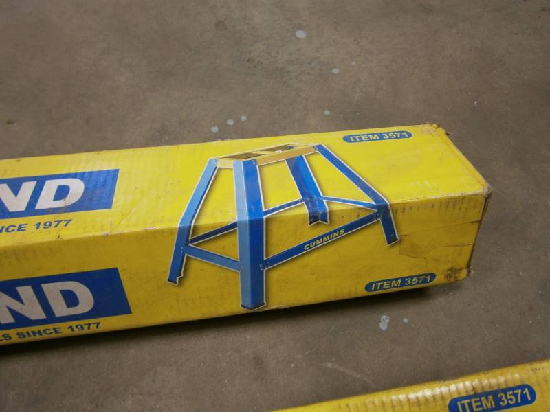 2 New Tool Stands