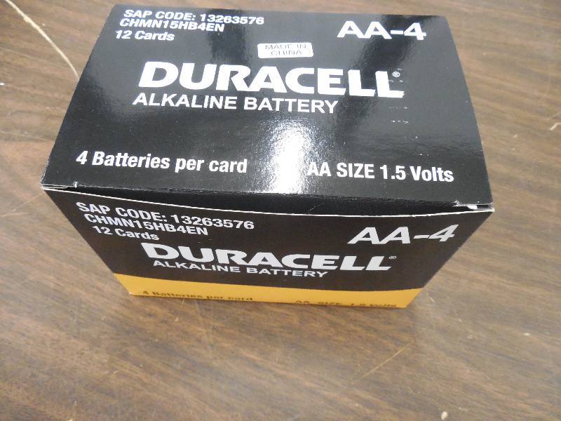 lot 19 image: NEW - Case of 48 AA Duracell Battery
