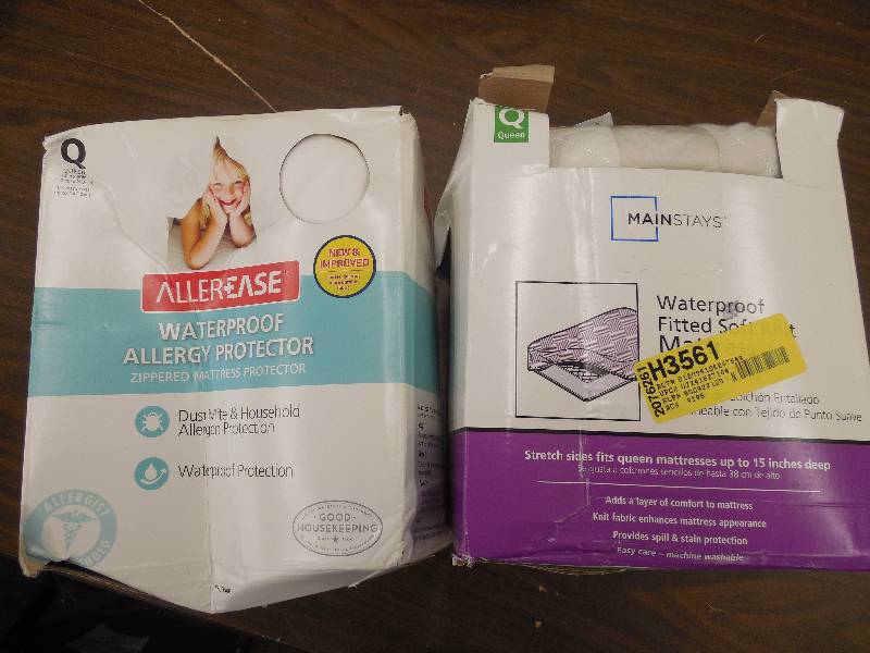 lot 32 image: (2) Mainstays Circular Knit Mattress Cover - QUEEN