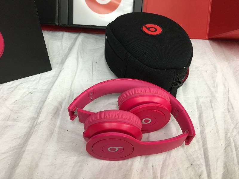 Beats by Dr. Dre Solo Headphones Pink