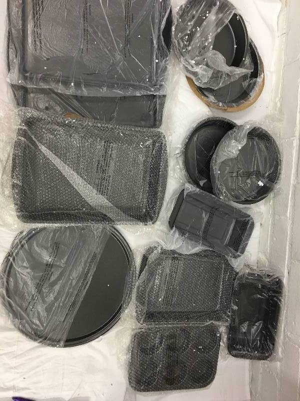 12-Pc. Nonstick Metal Bakeware Set