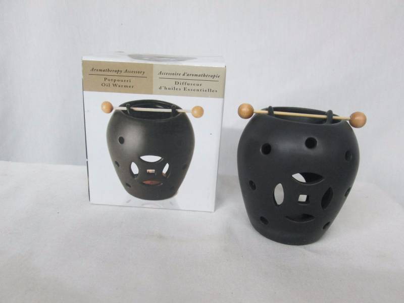 Potpourri  Oil Warmer