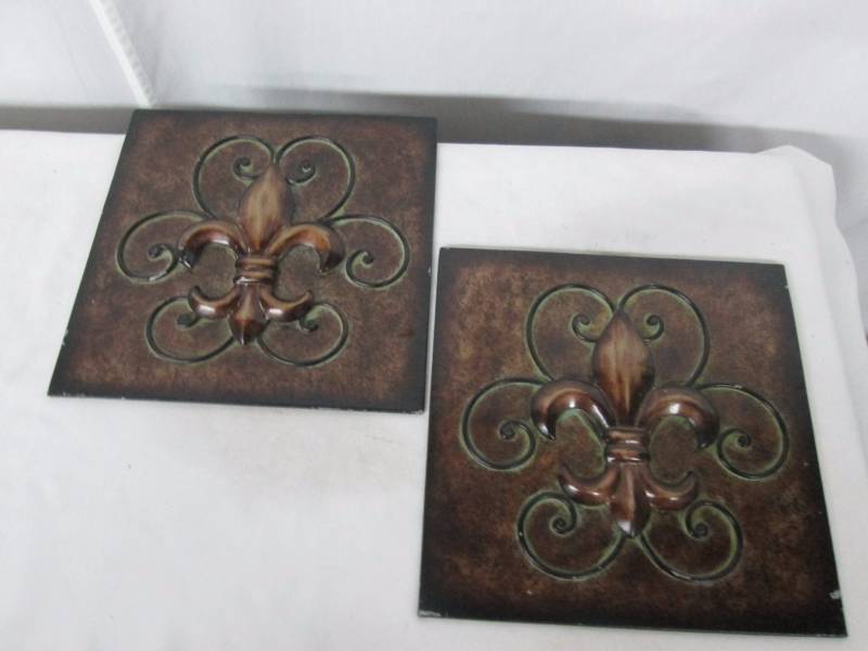 2 Wall Decor Pictures