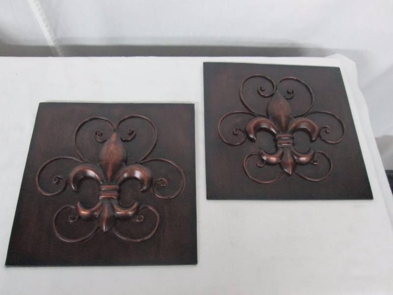 2 Wall Decor Pictures