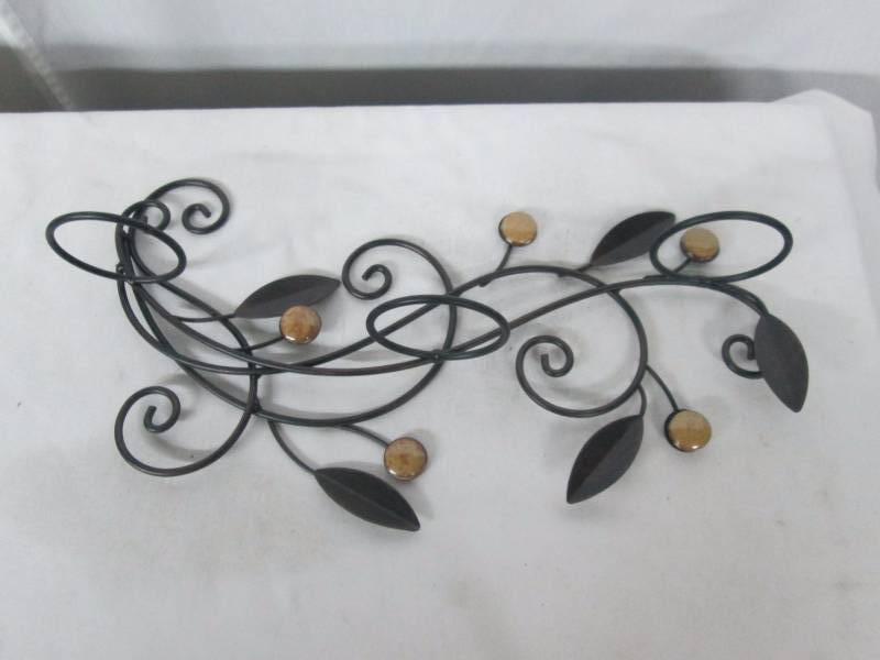 Leaf Wall Decor w Mirror