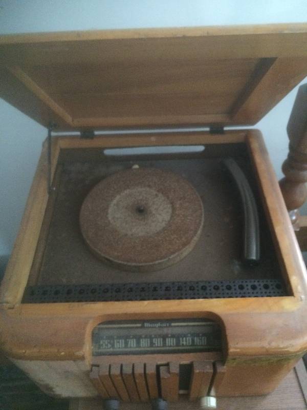 Old Radio Record player