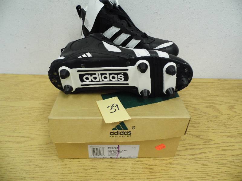 New Adidas Grid Defense - Cleated
