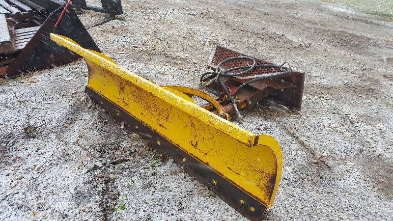 Bobcat 7 6 Snow Plow with Hydraulic Angle and Standard Quick Attach Plate.
