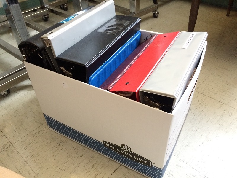 Box of 3 ring binders