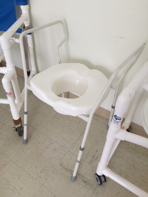 Toilet station