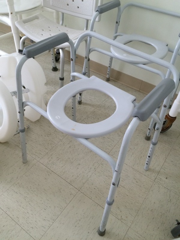 Toilet station