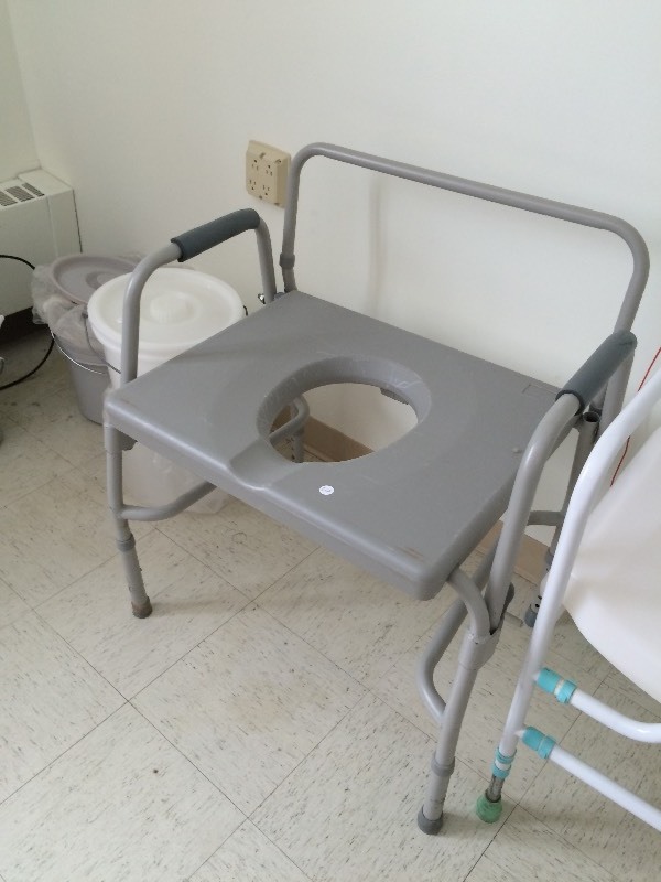Toilet station