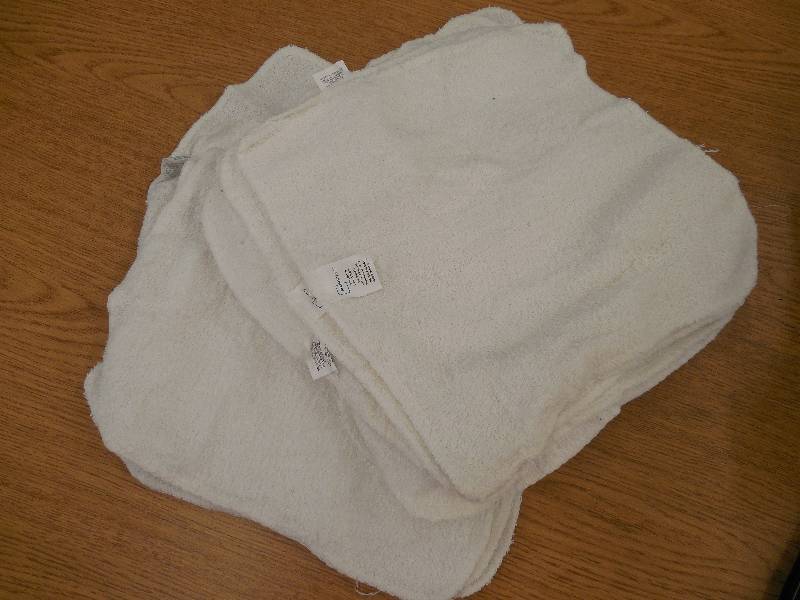 (16) White Wash Cloths