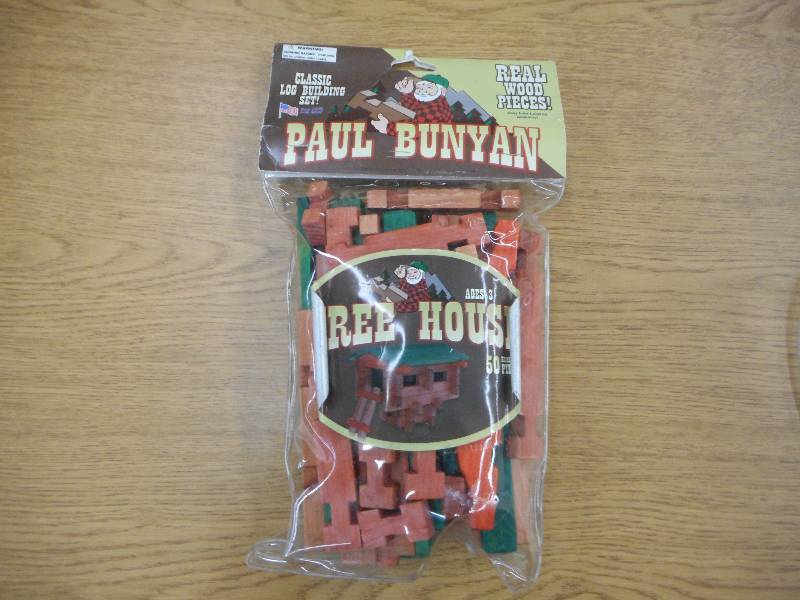 50 PIECE PAUL BUNYAN LINCOLN LOGS