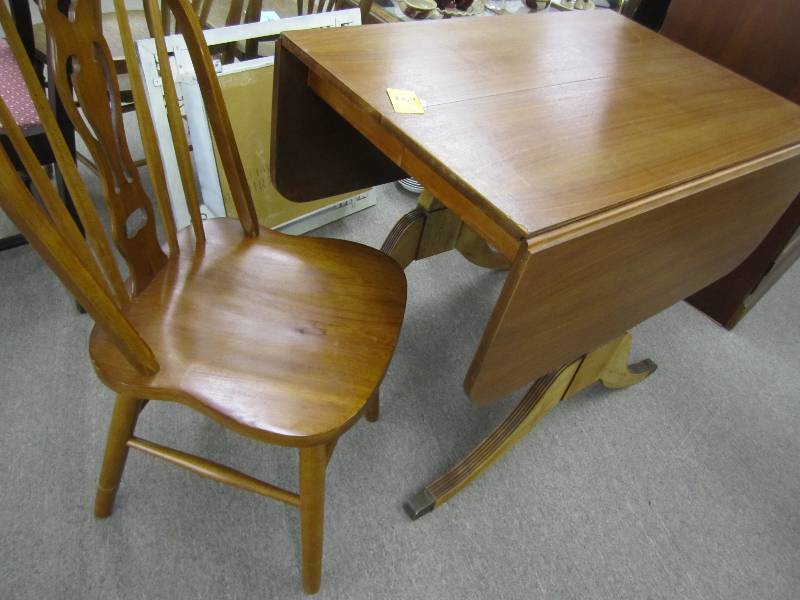 2 x 3 foot table plus the leaves, s...