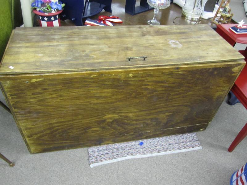 Wood storage box, 4 x 17 and 26 ...