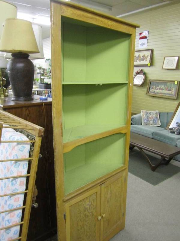 Corner shelf, 34 wide, 80 tall...