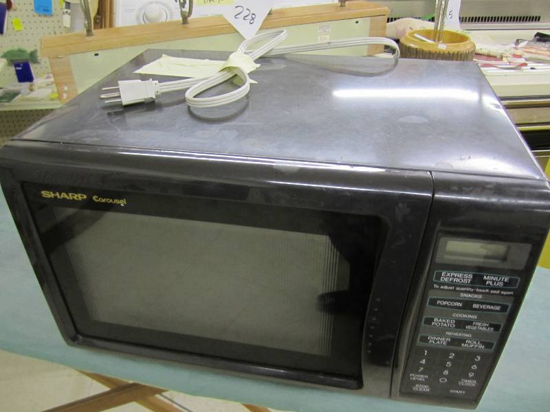 Sharp Carousel microwave...