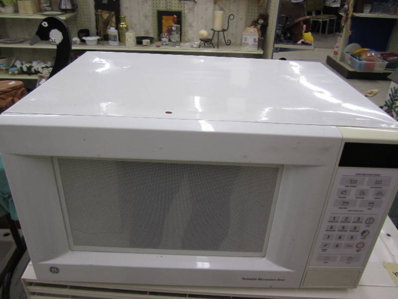 GE Microwave oven...