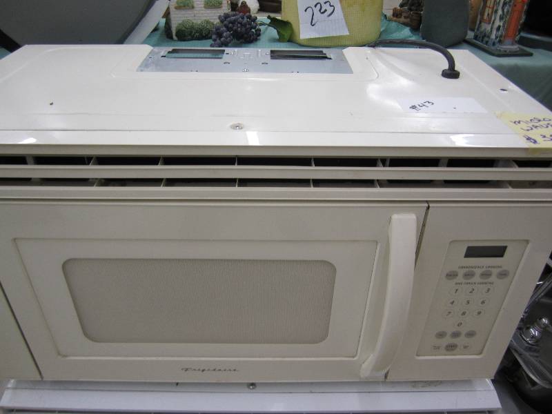 Frigidaire Microwave, 30 wide...