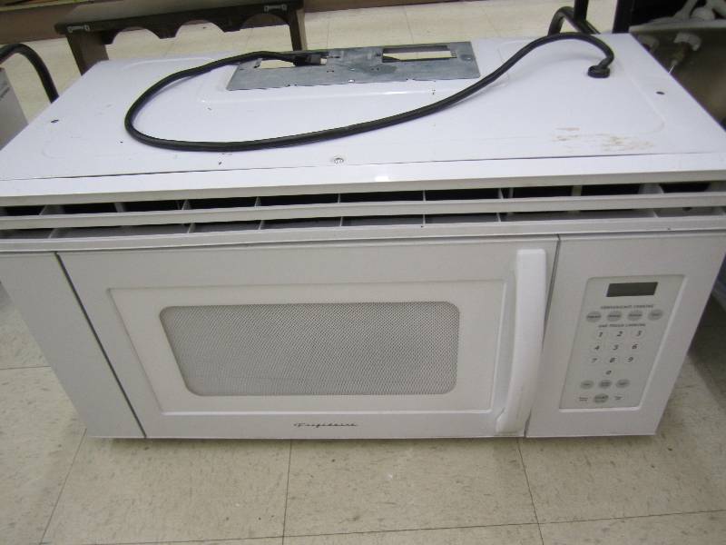 Frigidaire Microwave, 30 wide...