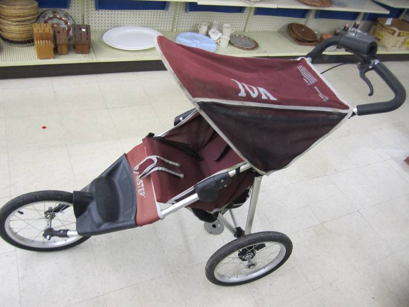 Instep 10K stroller...