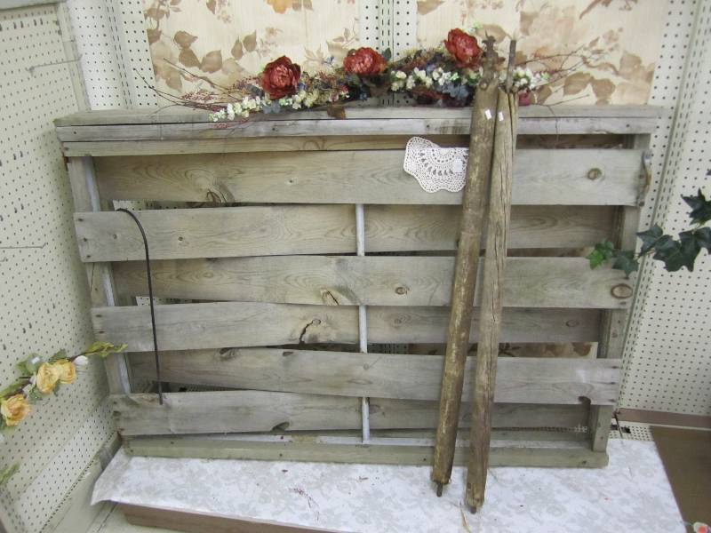 Country gate with hinges and pins, ...