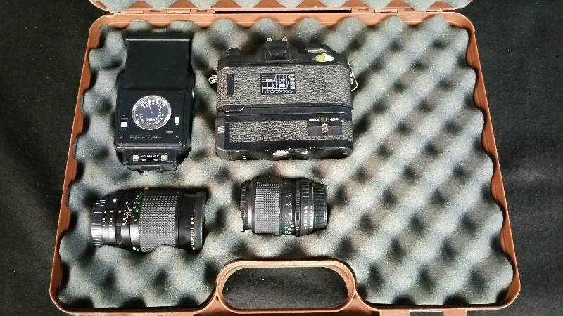 lot 109 image: Vintage Fuji Camera w Accessories in Case