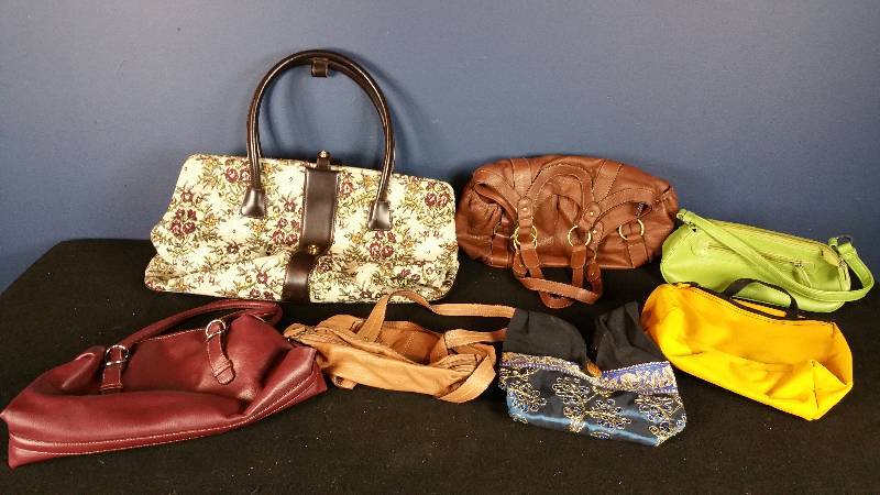 lot 137 image: Group of (7) Purses