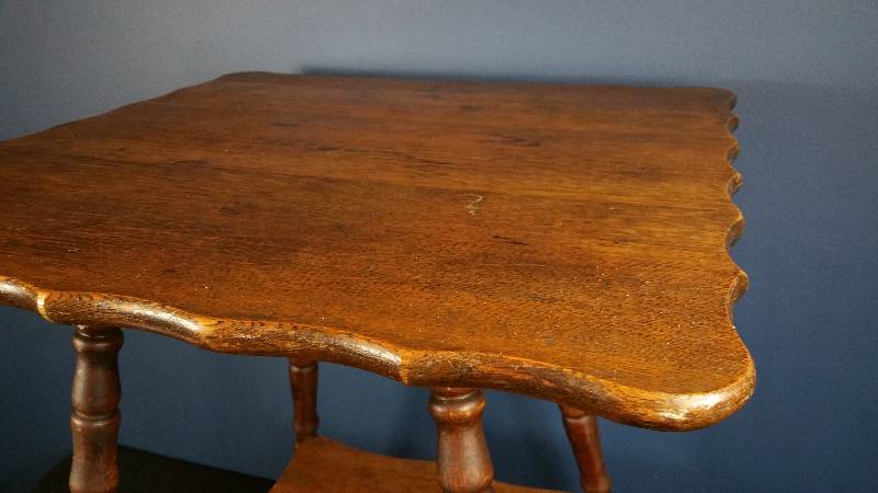 lot 139 image: Antique Occasional Table