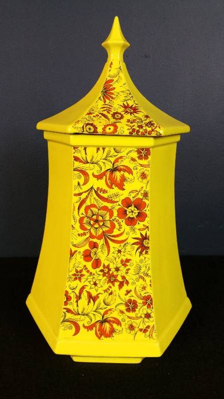 lot 41 image: Unique Rosemaled Vintage Cookie Jar