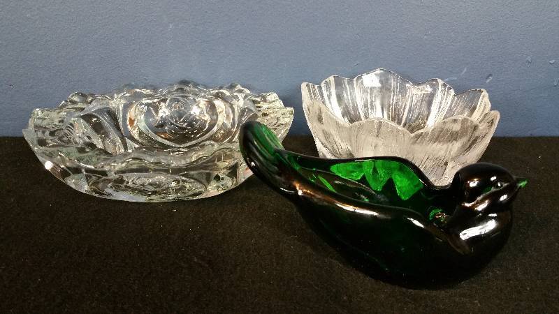 lot 44 image: Gorgeous Glass Lot, Green Glass Bird, Cut Glass Ashtray